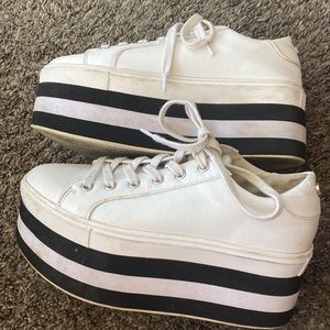 Steve Madden Platform Tennis Shoes black and white